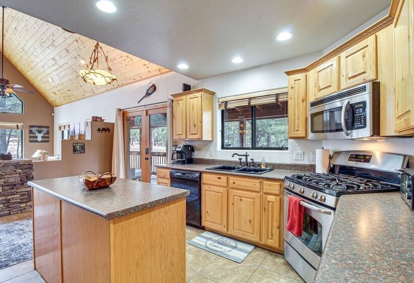 Tranquil Heber Overgaard Cabin W/ Decks & Grill!