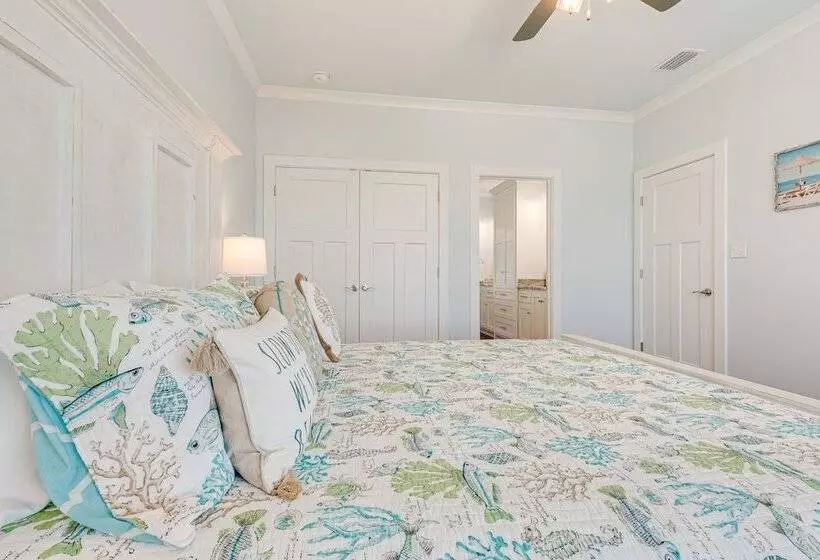 Waterfront Dauphin Island Home < Half Mi To Beach!