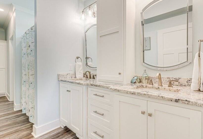 Waterfront Dauphin Island Home < Half Mi To Beach!