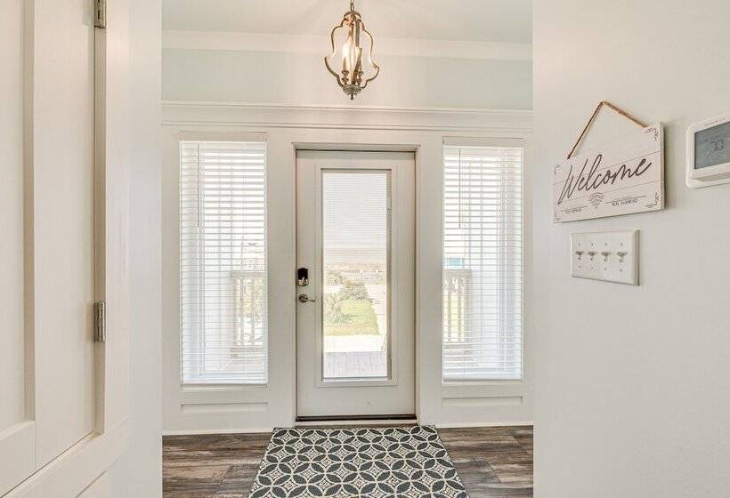 Waterfront Dauphin Island Home < Half Mi To Beach!