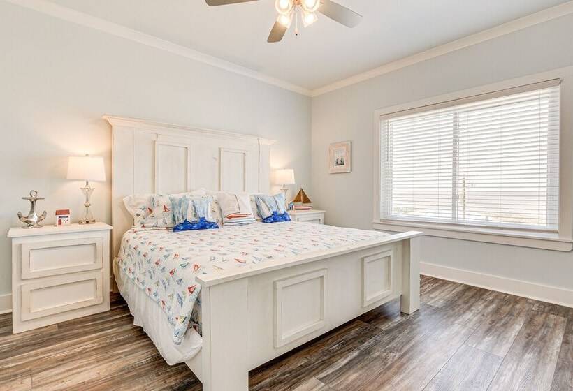 Waterfront Dauphin Island Home < Half Mi To Beach!