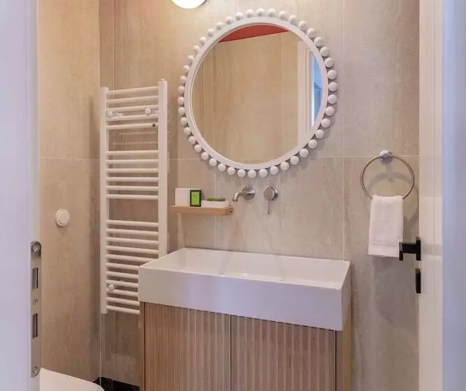 Agora Suites