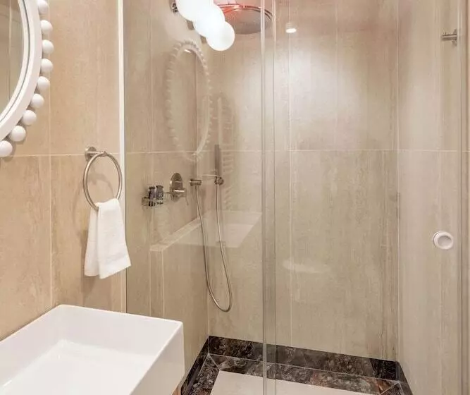 Agora Suites