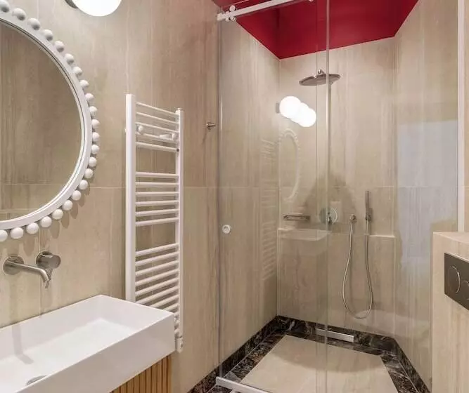 Agora Suites
