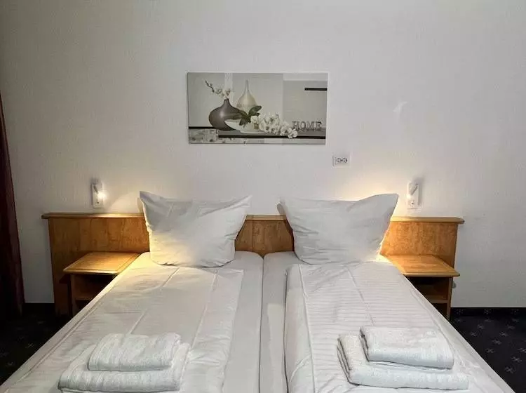 ホテル Neo Cologne Bonn Airport