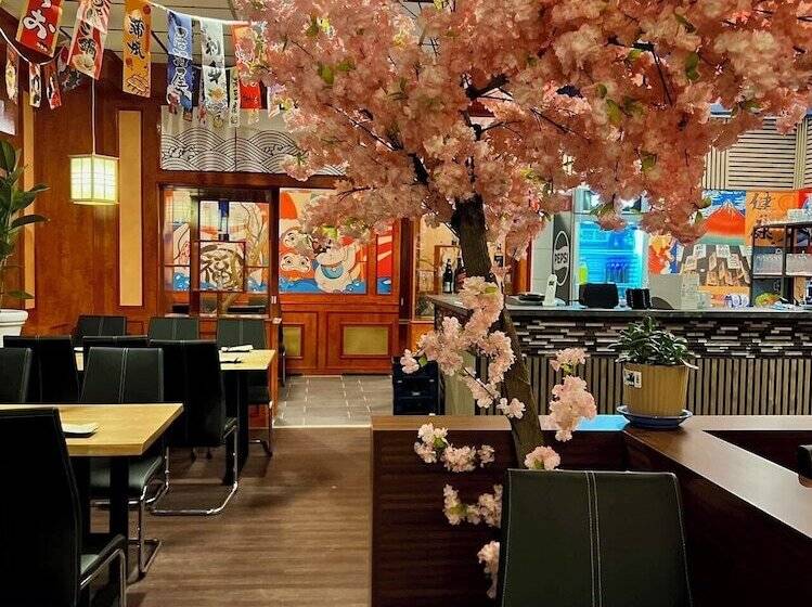 هتل Neo Cologne Bonn Airport