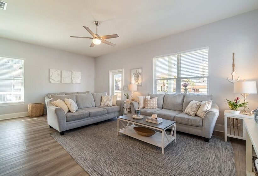 Tidepool By Avantstay 2min Walk To Miramar Beach!