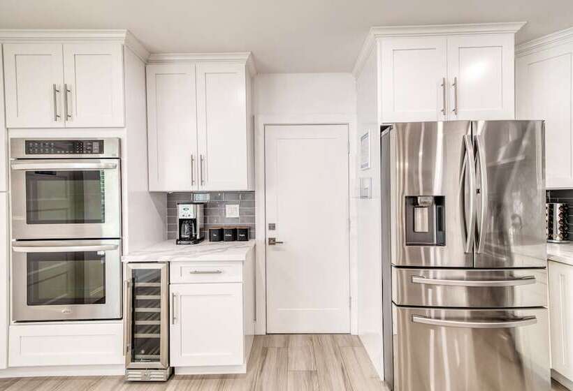 Turtle Nest By Avantstay Near Downtown & Beaches Chic Fl Escape