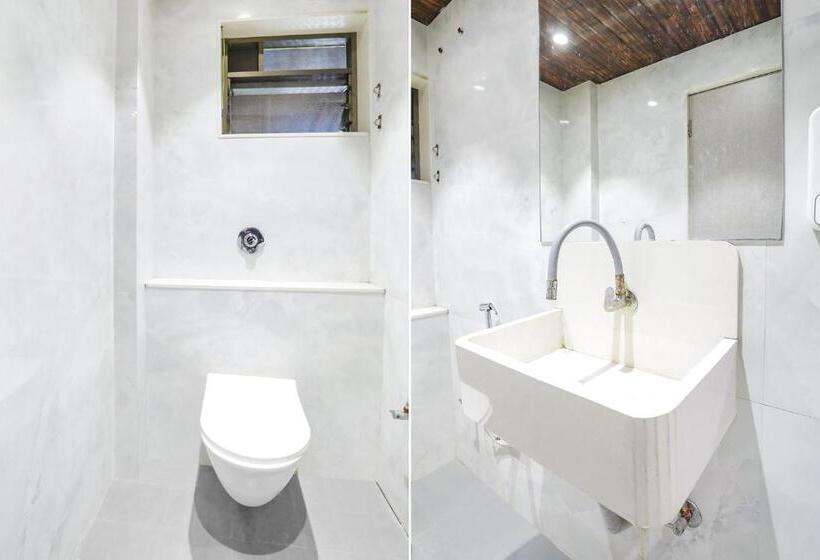 בית מלון כפרי Shirdi Park Inn