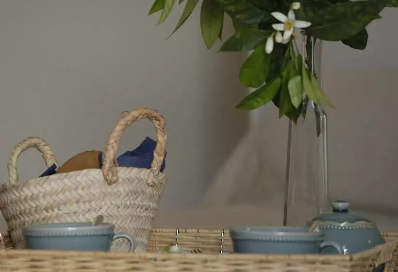 تختخواب و صبحانه La Chambre Verte
