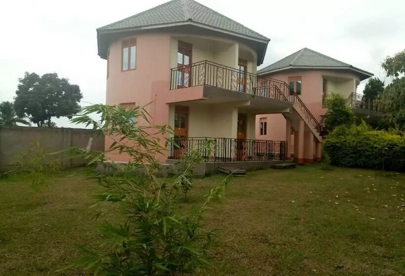 تختخواب و صبحانه Trax Holiday Cottages