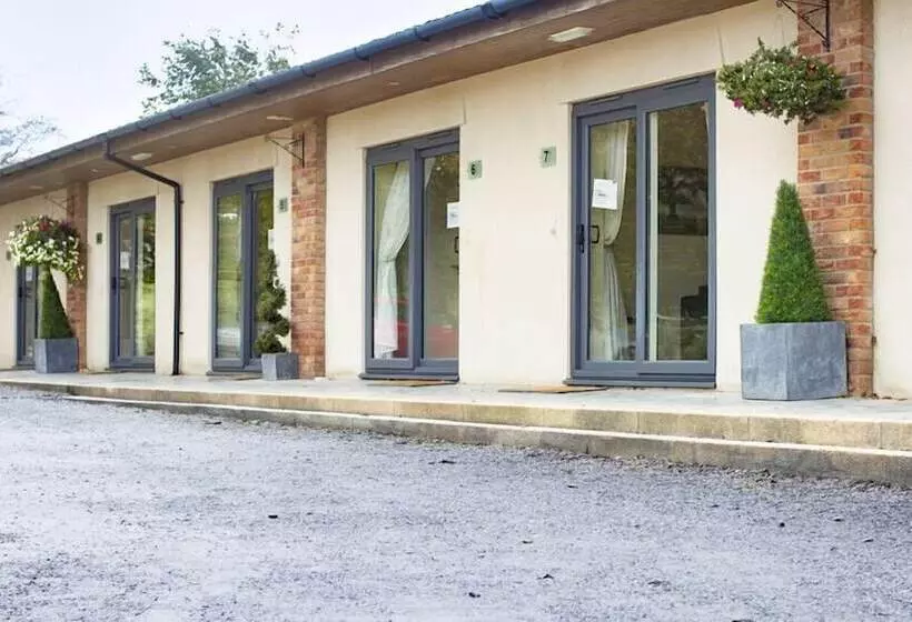 Hotel Hillcroft Accommodation