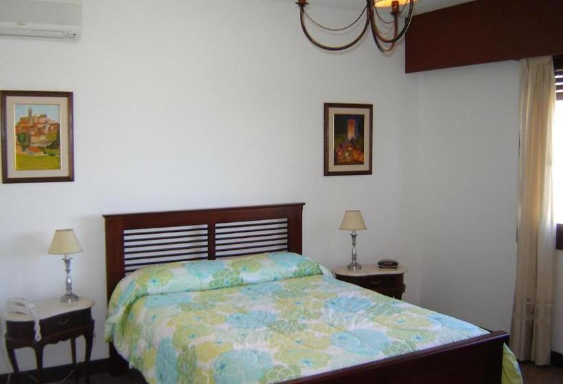 Hotel Hostal De La Candelaria