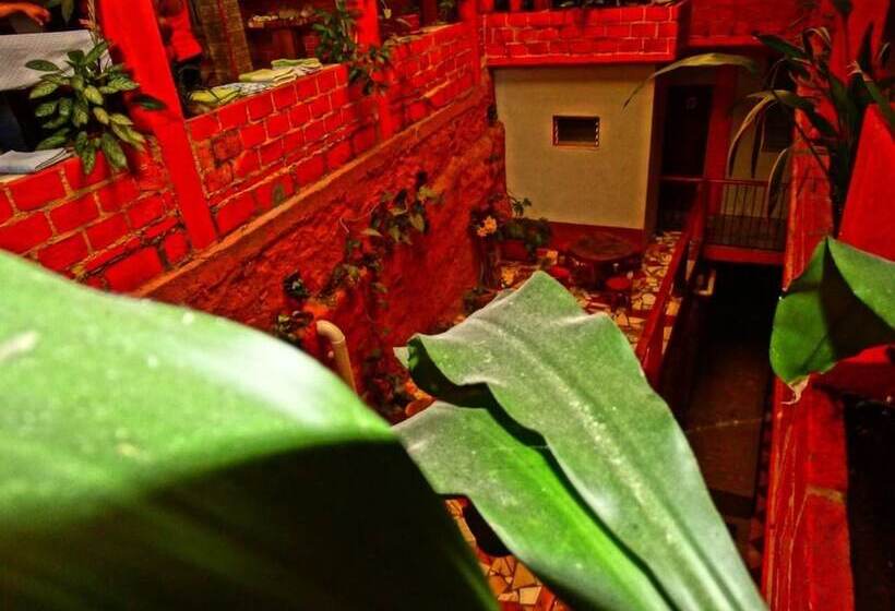 هتل & Hostal Yaxkin Copan