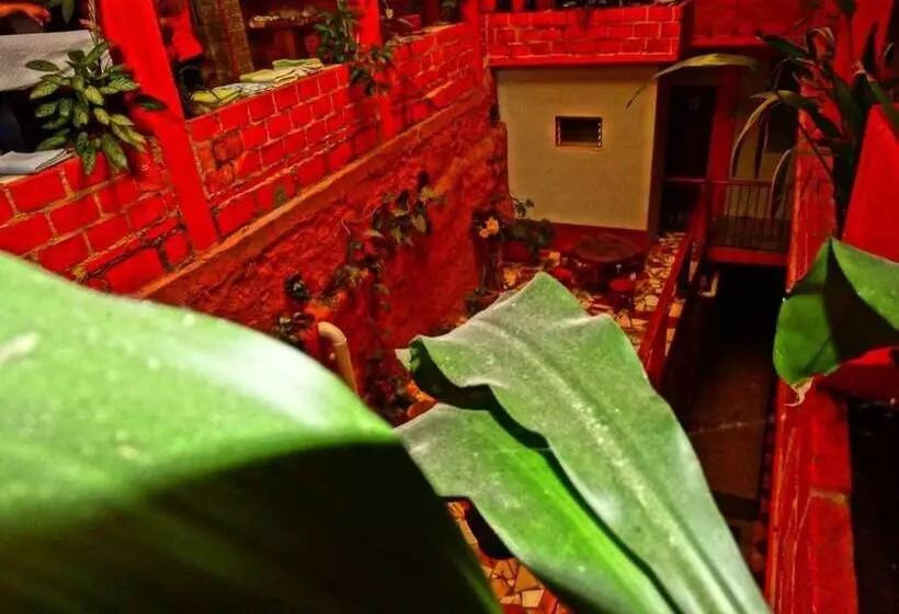 هتل & Hostal Yaxkin Copan