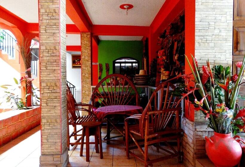 هتل & Hostal Yaxkin Copan