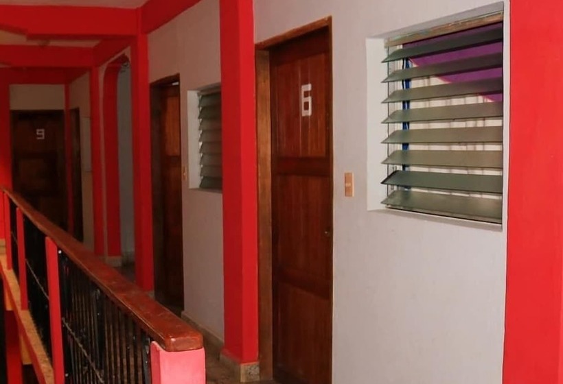 هتل & Hostal Yaxkin Copan