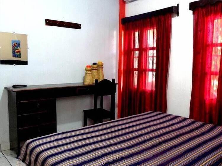 هتل & Hostal Yaxkin Copan