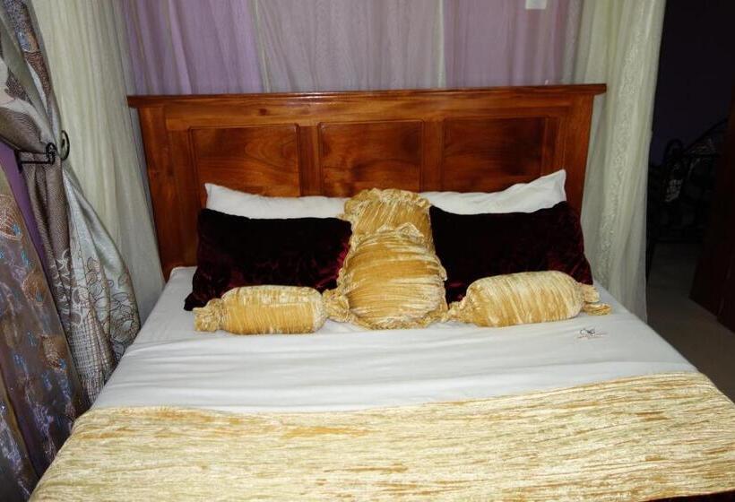 هتل Impala Suites