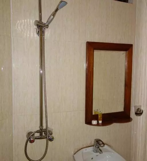 هتل Impala Suites