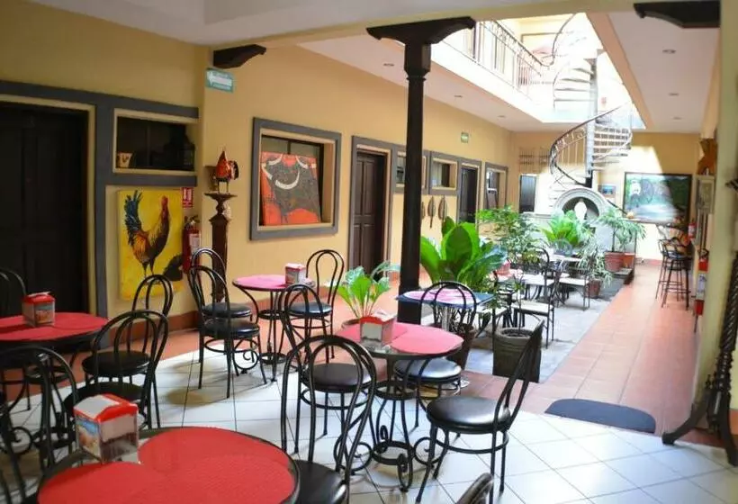 هتل Los Balcones De Chinandega