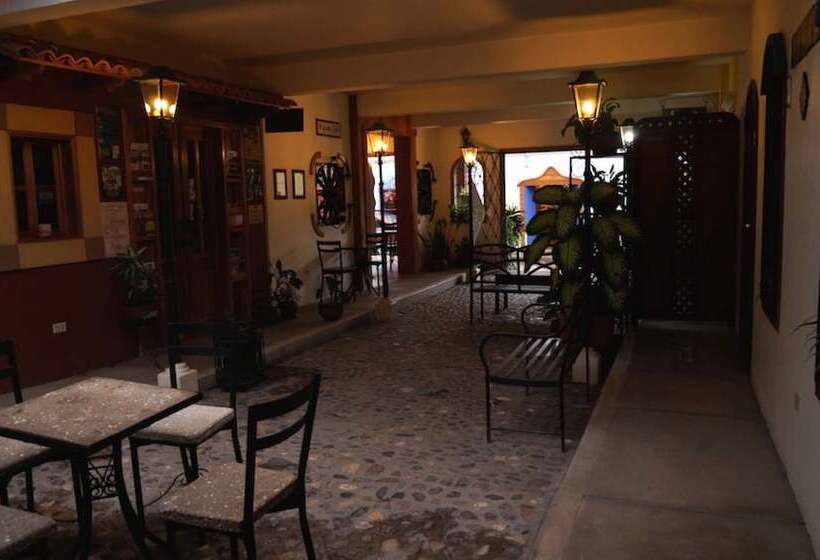 هتل Plaza Yat B Alam