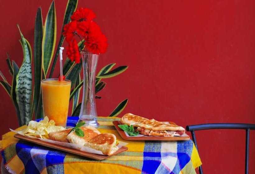 هتل Plaza Yat B Alam