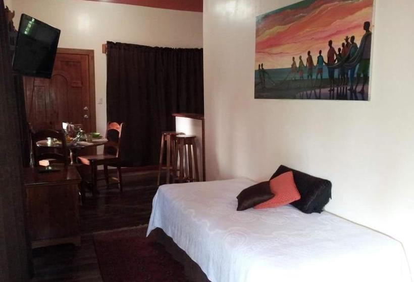 هتل Posada Las Iguanas