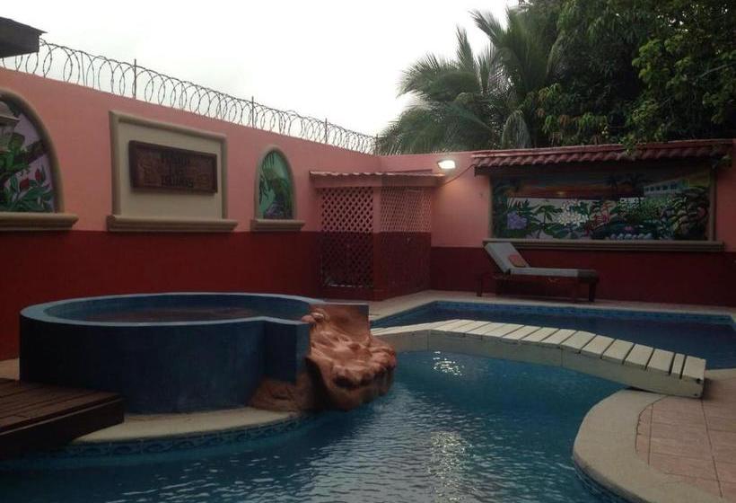 هتل Posada Las Iguanas