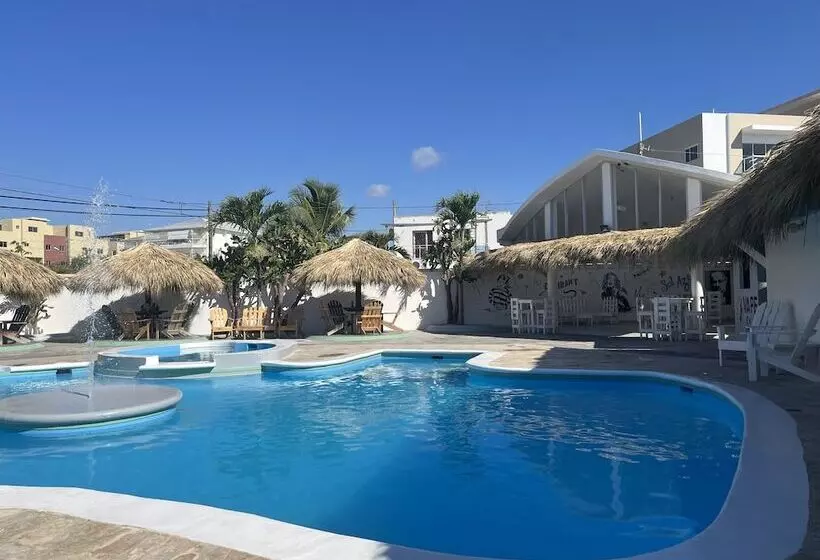 هتل Sol Azul