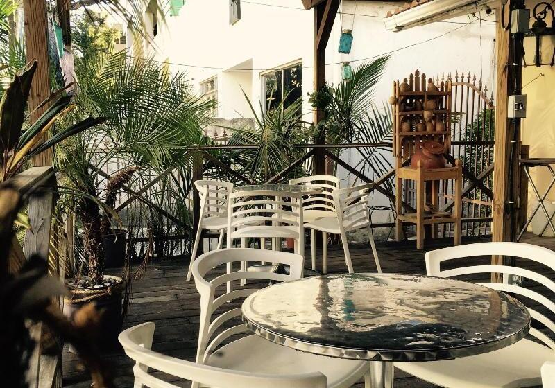 Panama House Bed & Breakfast