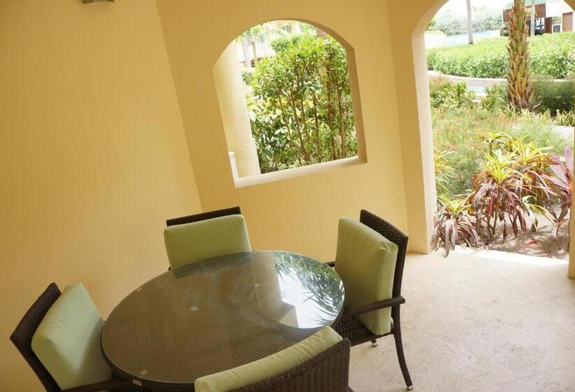 리조트 The Hamilton Beach Villas & Spa