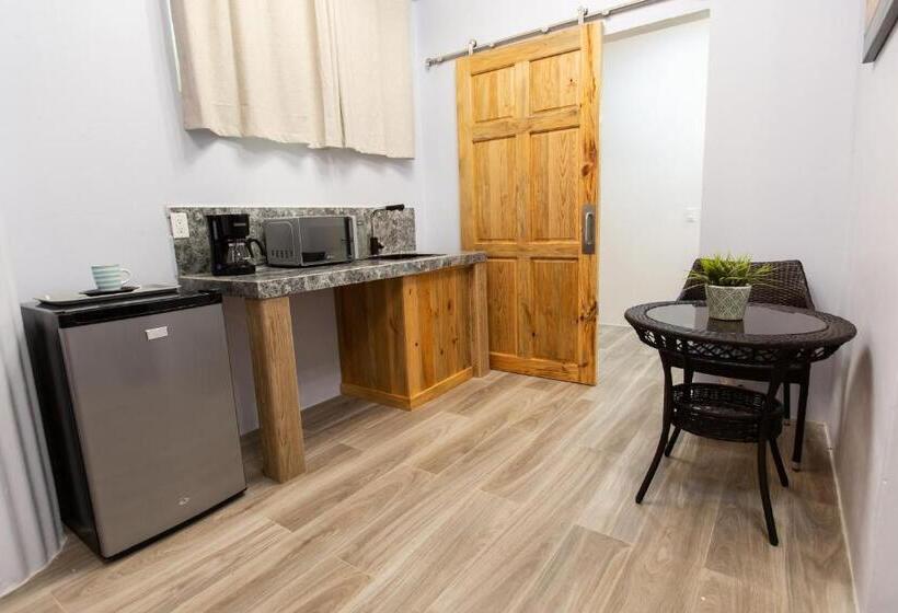 Sea Eye Hotel   Laguna Building