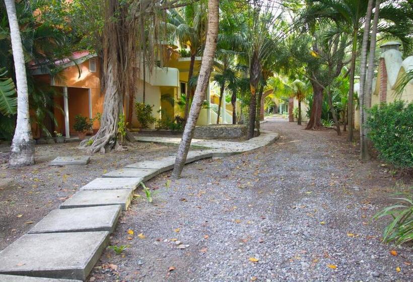 Sea Eye Hotel   Laguna Building