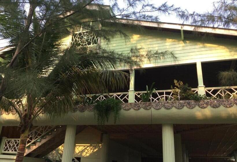 Sea Eye Hotel   Laguna Building