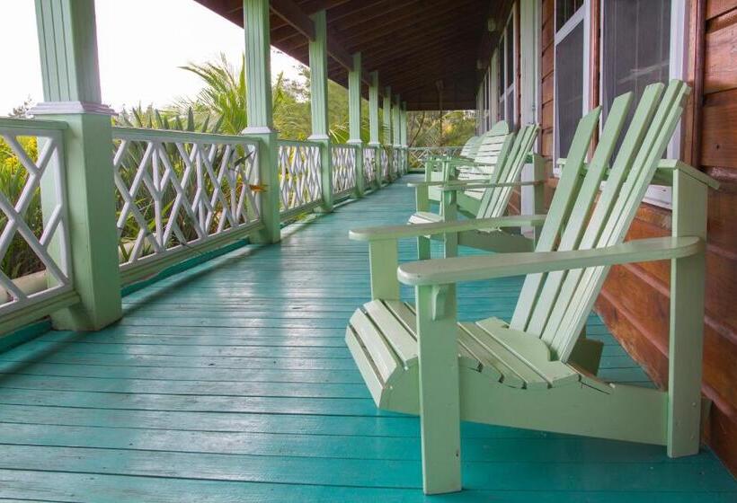 Sea Eye Hotel   Laguna Building