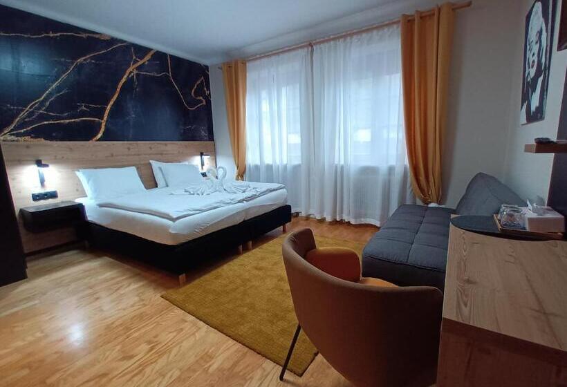 Отель Pension Amelie