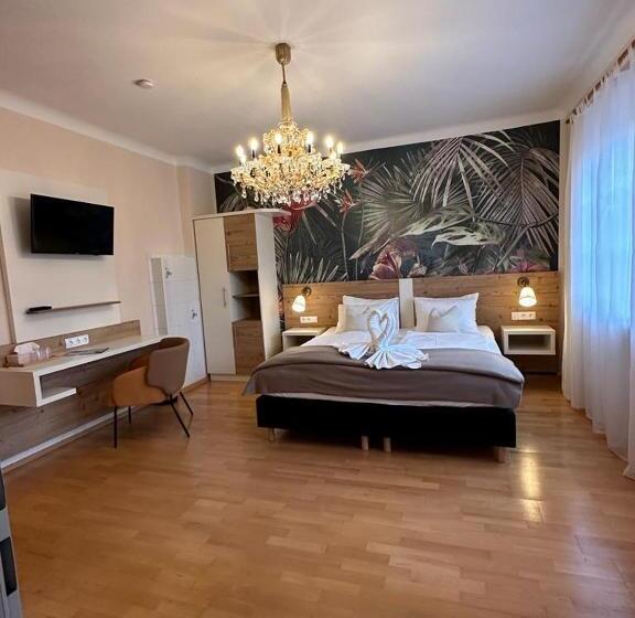 Отель Pension Amelie