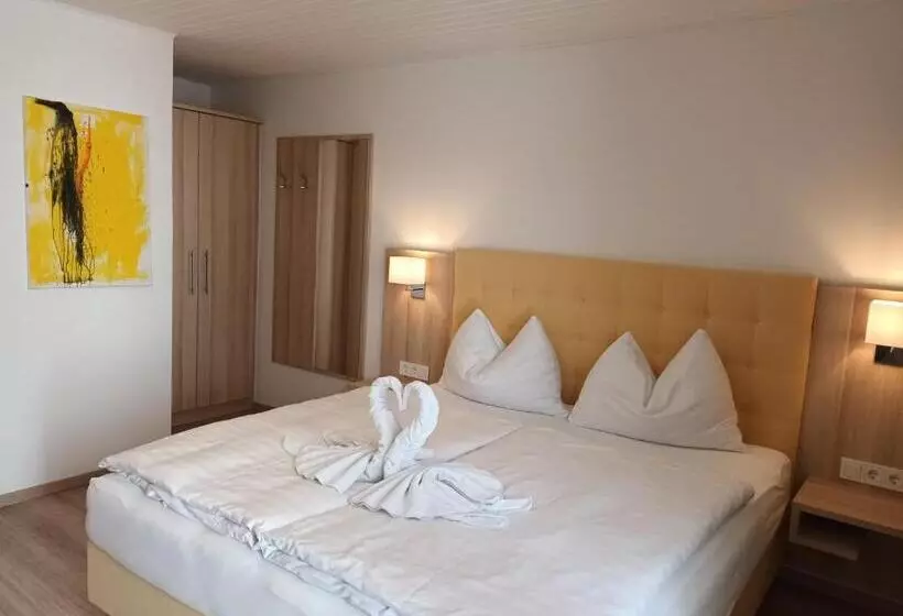 ホテル Pension Amelie