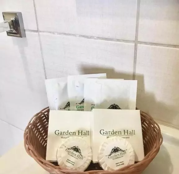 Bed and Breakfast Garden Hall