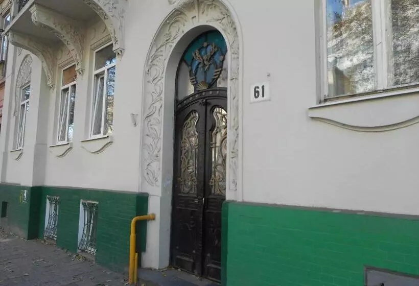 Hostel Q ,15 хв до жд вокзалу