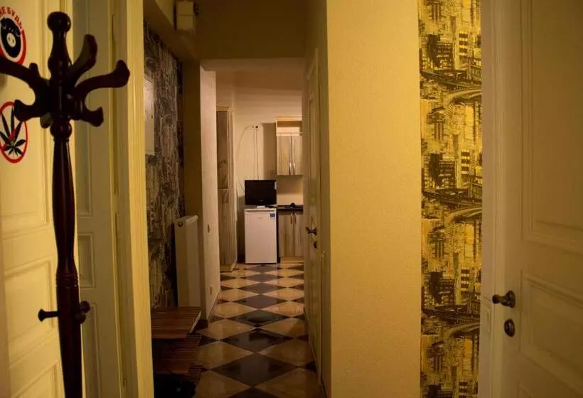 Hostel Q ,15 хв до жд вокзалу
