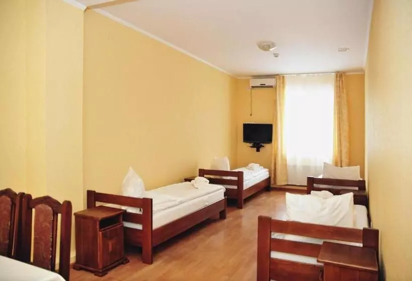 Hotel Etna