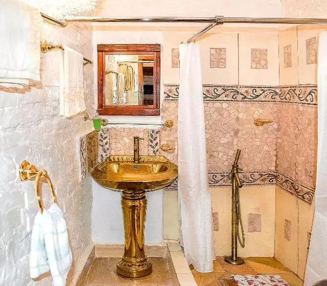 هتل Guest House De Rishelye