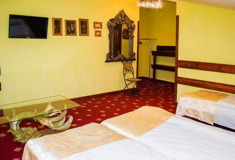 هتل Guest House De Rishelye