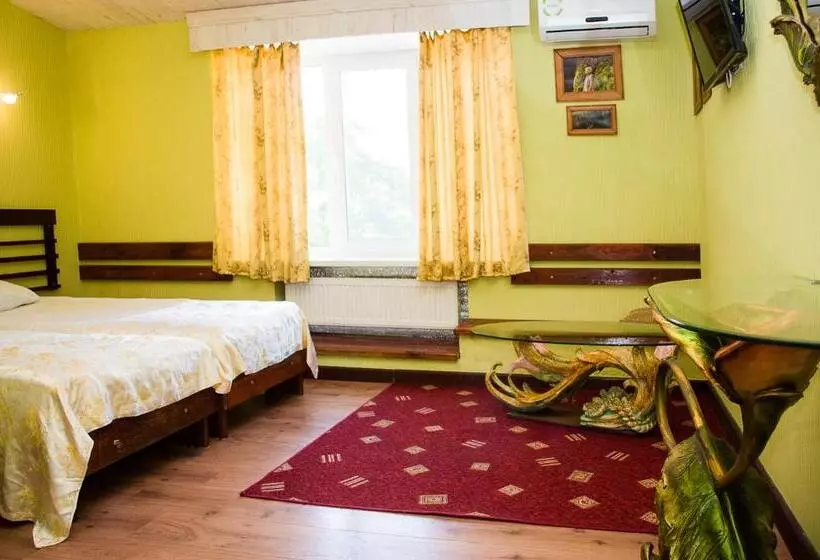 هتل Guest House De Rishelye