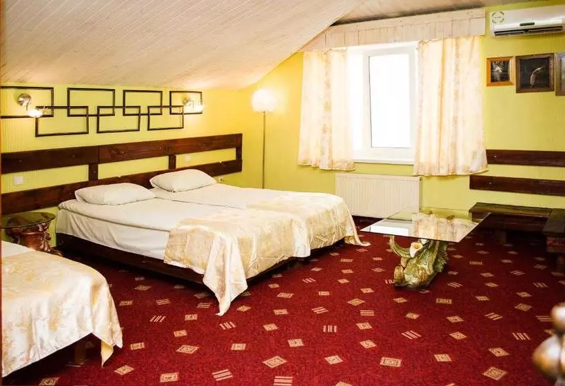 هتل Guest House De Rishelye