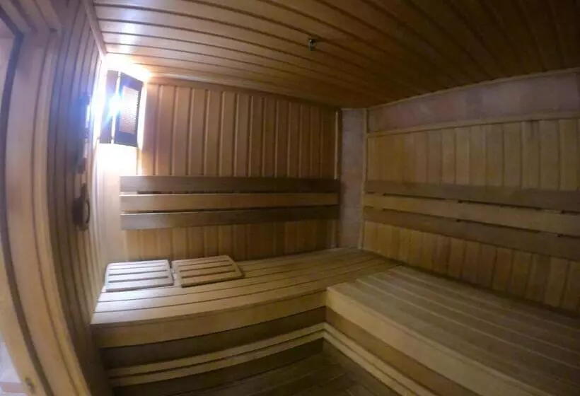 Hotelli Lavilia