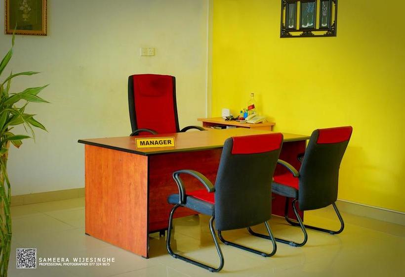 Hotel OYO 125 Remaco