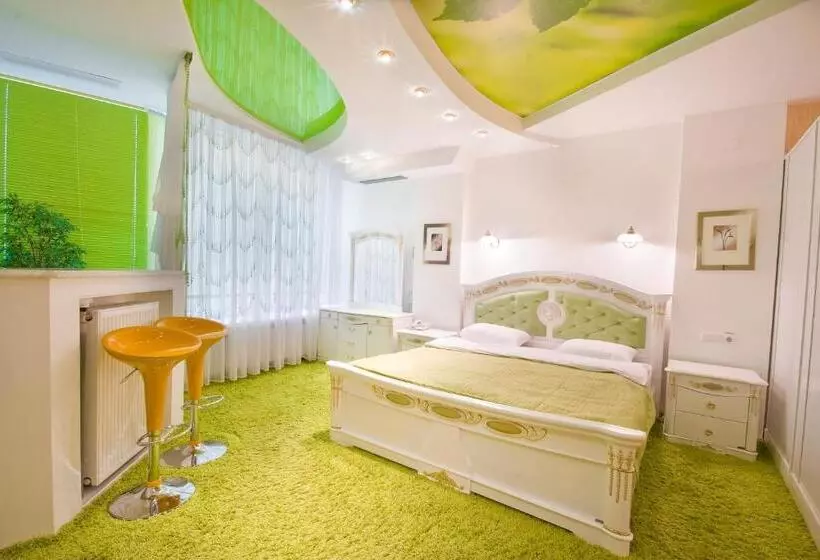 هتل Staybridge Mini